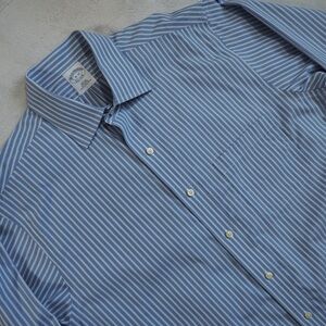 Brooks Brothers 1818 Slim Fit Blue and White Striped Casual Button Down Shirt